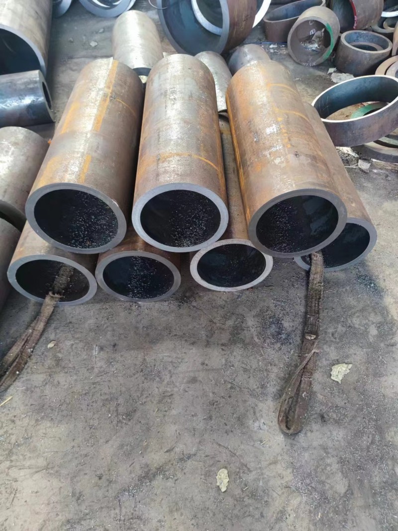 广河广河广河12Cr1MovG无缝钢管切割